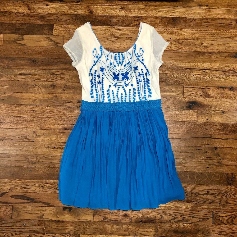 Short Sleeve Sheath Dress
